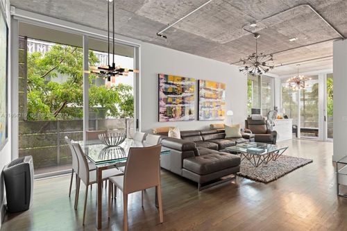 apt-307-1700 Meridian Ave, Miami Beach, FL, 33139-1843 | Card Image