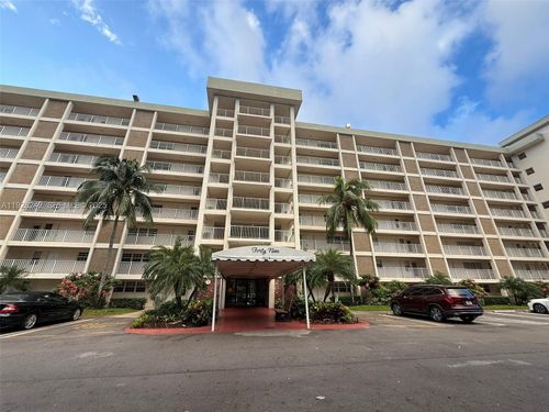 apt-705-3091 N Course Dr, Pompano Beach, FL, 33069-3309 | Card Image