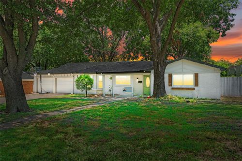 4924 Carol Ct, North Richland Hills, TX, 76180-7942 | Card Image