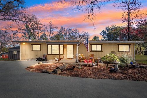 10585 Joeger Road, Auburn, CA, 95602 | Card Image