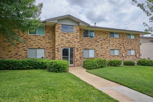5-219 W Silver Sands Dr, San Antonio, TX, 78216-3511 | Card Image
