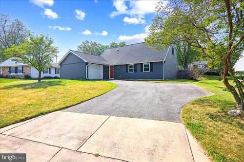 1606 Pittsfield Ln, BOWIE, MD, 20716-1830 | Card Image