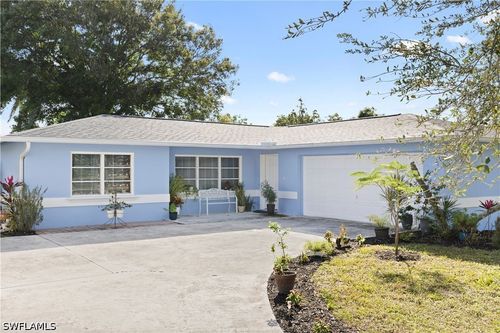 918 Cardinal St, NAPLES, FL, 34104-4474 | Card Image