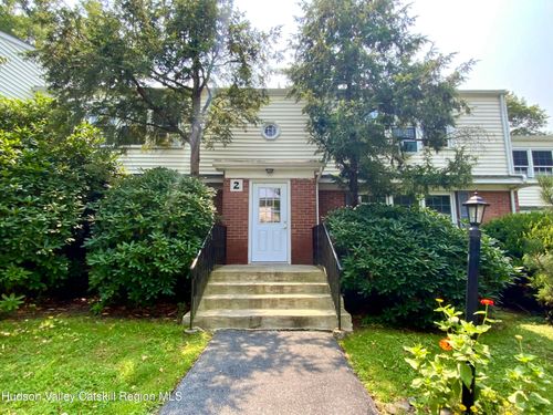 4-2 Huguenot St, New Paltz, NY, 12561-1712 | Card Image