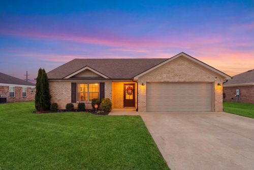 550 Southern Cross Dr, Richmond, KY, 40475-7037 | Card Image