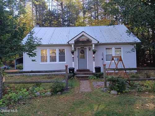 6144 Saratoga Ave, Corinth, NY, 12822 | Card Image