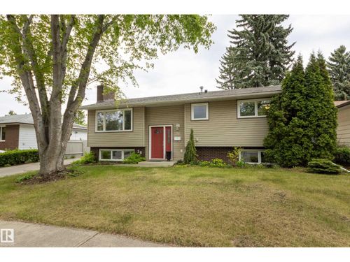 36 Fenwick Cres, St Albert, AB, T8N1W4 | Card Image