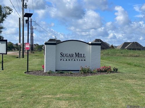 3675 Union Dr, Addis, LA, 70710-2428 | Card Image