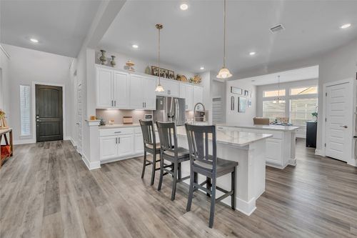 52 Rancho Trl, Georgetown, TX, 78628-2682 | Card Image