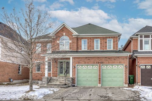 1563 Spencely Dr, Oshawa, ON, L1K0A7 | Card Image