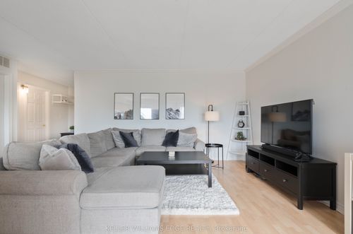 304-4450 Fairview St, Burlington, ON, L7L7K7 | Card Image