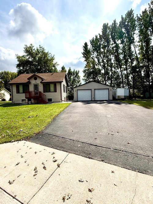 614 Cherry Rd, Thief River Falls, MN, 56701-4003 | Card Image