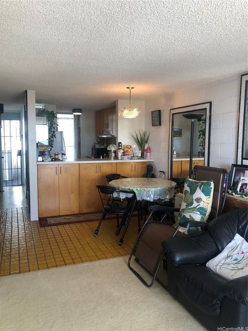 a507-647 Kunawai Ln, Honolulu, HI, 96817-2265 | Card Image