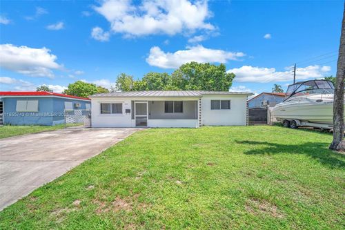 3241 Sw 66th Ave, Miramar, FL, 33023-3867 | Card Image
