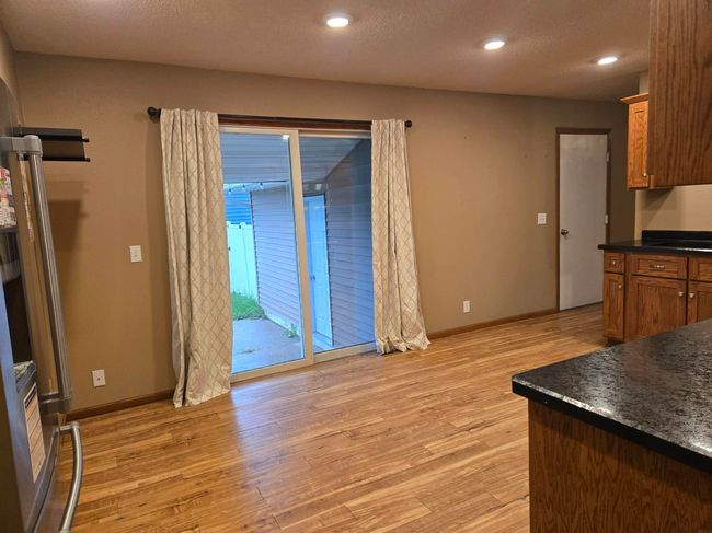 1005 Red Maple Ave, House other with 3 bedrooms, 2 bathrooms and null parking in Cresco IA | Image 4
