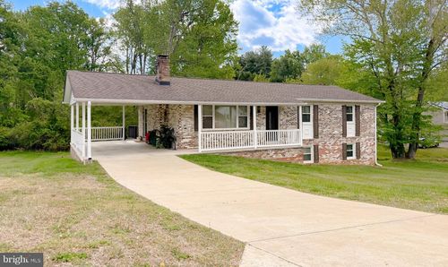 8525 Cardinal Ln, WHITE PLAINS, MD, 20695-2511 | Card Image