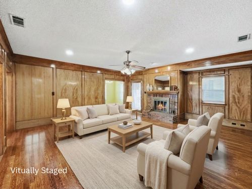 302 Apollo Rd, Garland, TX, 75040-3546 | Card Image