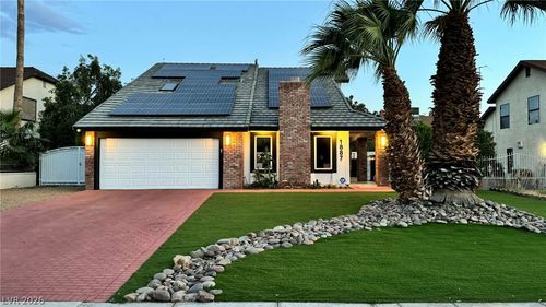 1887 E Viking Rd, Las Vegas, NV, 89169-3368 | Card Image