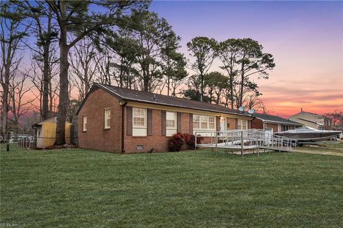 161 Chickamauga Pike, Hampton, VA, 23669-2012 | Card Image