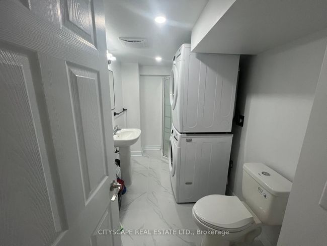 BSMT - 7 Holroyd St, House other with 2 bedrooms, 1 bathrooms and 1 parking in Ajax ON | Image 10