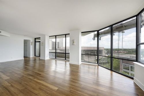 unit-8g-15 Greenway Plz, Houston, TX, 77046-1503 | Card Image