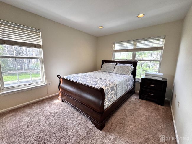 2 Burr Ct, Townhouse with 3 bedrooms, 3 bathrooms and null parking in Plainsboro NJ | Image 29
