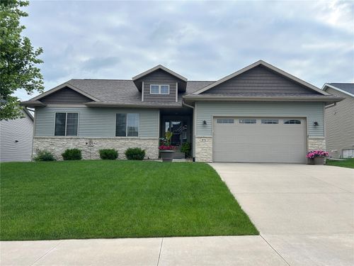 571 Doe Ave, Tiffin, IA, 52340-4729 | Card Image