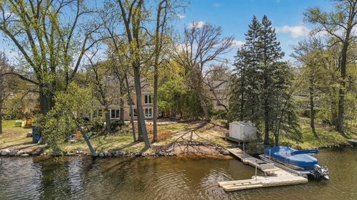 799 Heinel Dr, Roseville, MN, 55113-2152 | Card Image