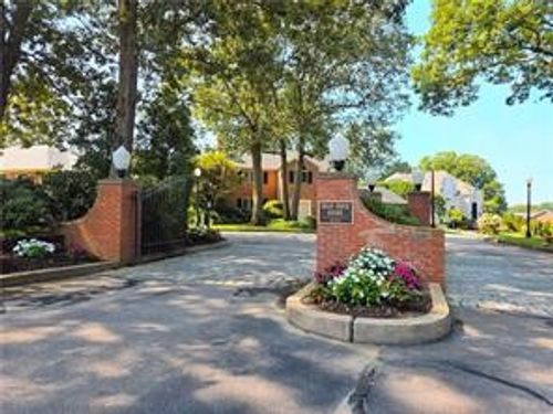 203 Dean Ridge Ct, Cranston, RI, 02920-3633 | Card Image