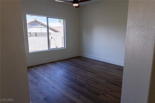 1100 Warm Canyon Way, House other with 3 bedrooms, 2 bathrooms and null parking in Las Vegas NV | Image 9