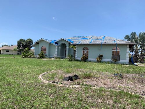 1 Clubhouse Rd, Rotonda West, FL, 33947-2009 | Card Image