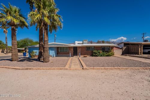 4417 E La Cienega St, Tucson, AZ, 85712-1115 | Card Image