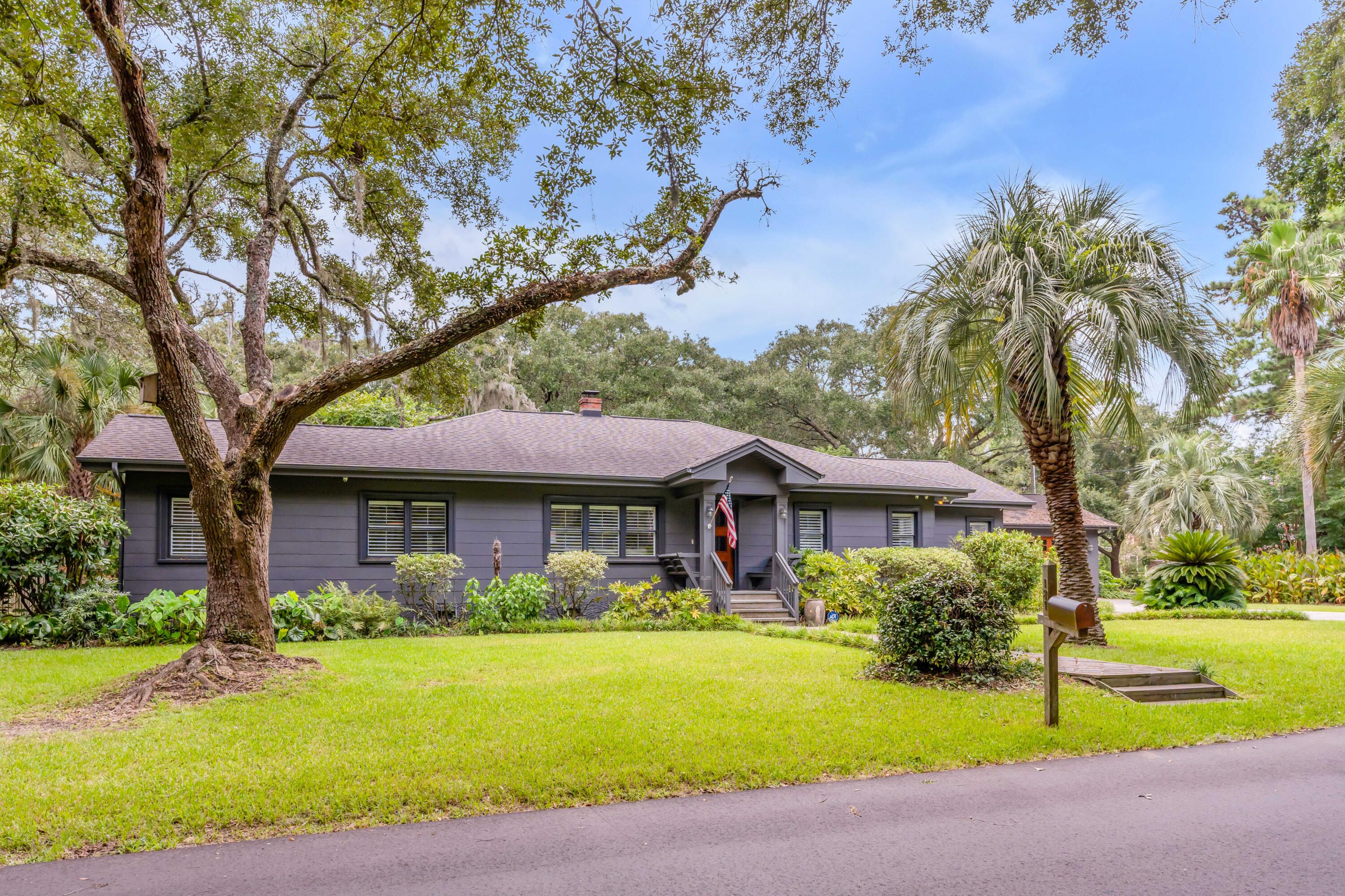 Old Point Rd, Charleston, SC 29412