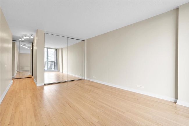 APT-11L - 4170 N Marine Dr, Condo with 2 bedrooms, 2 bathrooms and null parking in Chicago IL | Image 27
