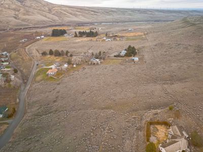 571-ACRES-WITH-A-GREAT-V - 75017 N Overlook Rd, Home with 0 bedrooms, 0 bathrooms and null parking in Benton City WA | Image 3