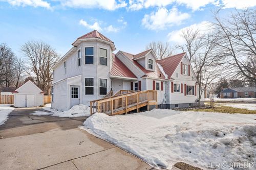 631 3 Mile Rd Ne, Grand Rapids, MI, 49505-3362 | Card Image