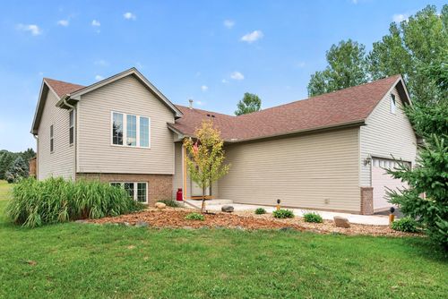 853 217th St, Osceola, WI, 54020-4504 | Card Image