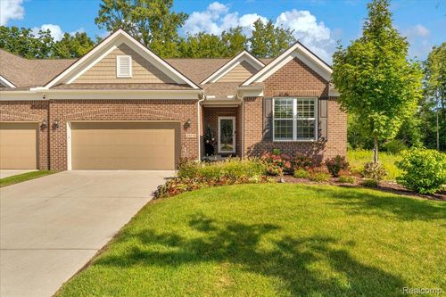 48614 Windfall Rd, Novi, MI, 48374-6303 | Card Image