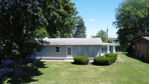 625 W Blue Street, Sheldon, IL, 60966 | Card Image