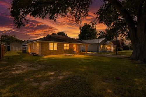 510 E Nezpique St, Jennings, LA, 70546-5940 | Card Image
