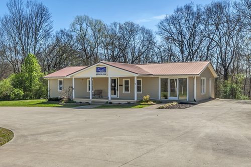 5652 Highway 100, Lyles, TN, 37098-2824 | Card Image