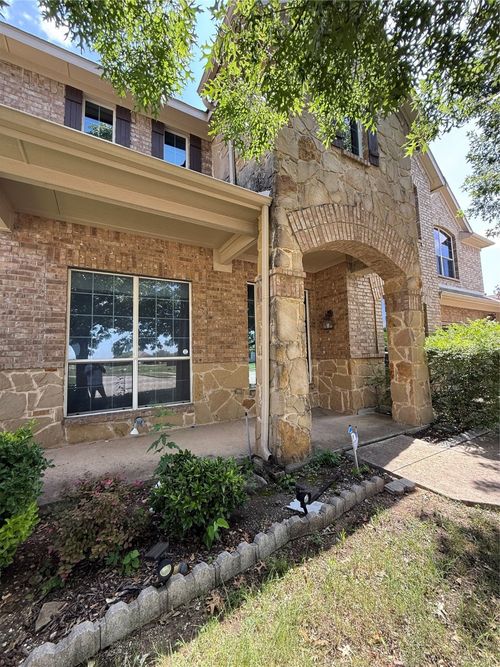 1022 Ruth St, Cedar Hill, TX, 75104-1414 | Card Image