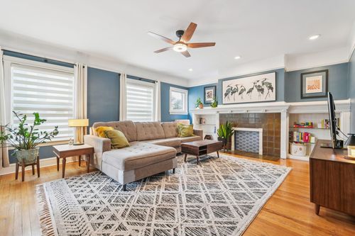 1704 E Kane St, Milwaukee, WI, 53202 | Card Image