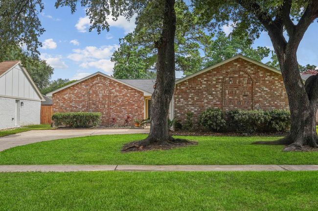 14138 Rosetta Dr, House other with 3 bedrooms, 2 bathrooms and 2 parking in Cypress TX | Image 4