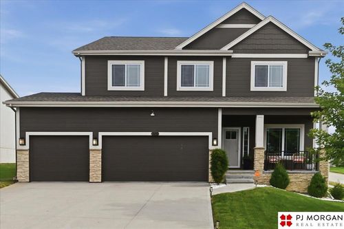 16452 Whitmore St, Bennington, NE, 68007-3336 | Card Image