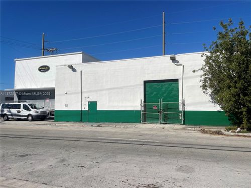 1395 Nw 22nd St, Miami, FL, 33142-7739 | Card Image