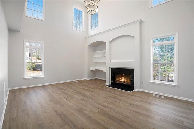 10950 Glenhurst Pass, House other with 5 bedrooms, 5 bathrooms and null parking in Johns Creek GA | Image 6