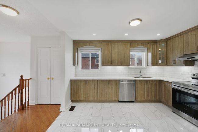 4 Summerdale Cres, House other with 5 bedrooms, 4 bathrooms and 4 parking in Brampton ON | Image 10