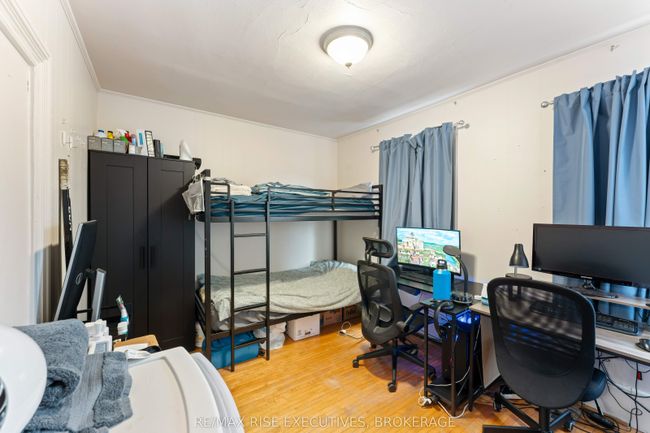 247 Queen St, Home with 5 bedrooms, 2 bathrooms and null parking in Kingston ON | Image 17