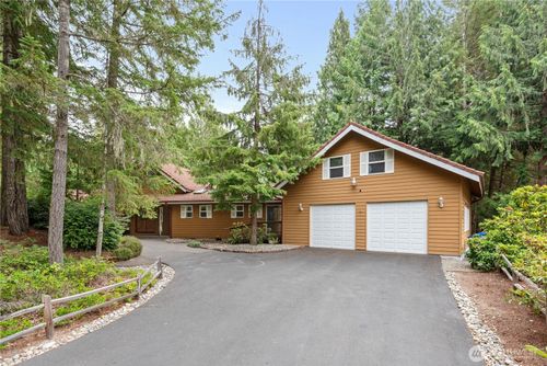 41 E Westlake Pl, Allyn, WA, 98524-8755 | Card Image